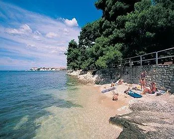 Jadran 2* Пореч